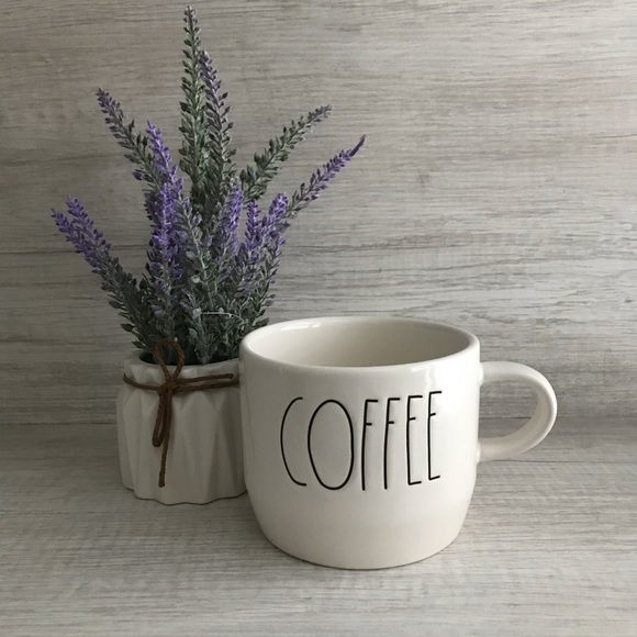 ☕️RAE DUNN MUG☕️ - Picture 2 of 4